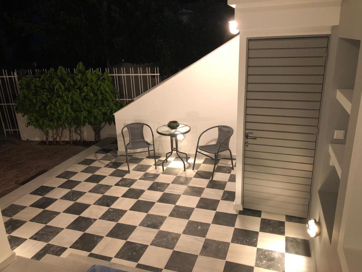 The Elegant Summer House Spetses Town ภายนอก รูปภาพ