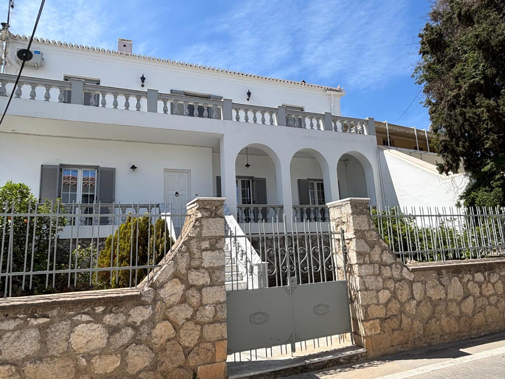 The Elegant Summer House Spetses Town ภายนอก รูปภาพ